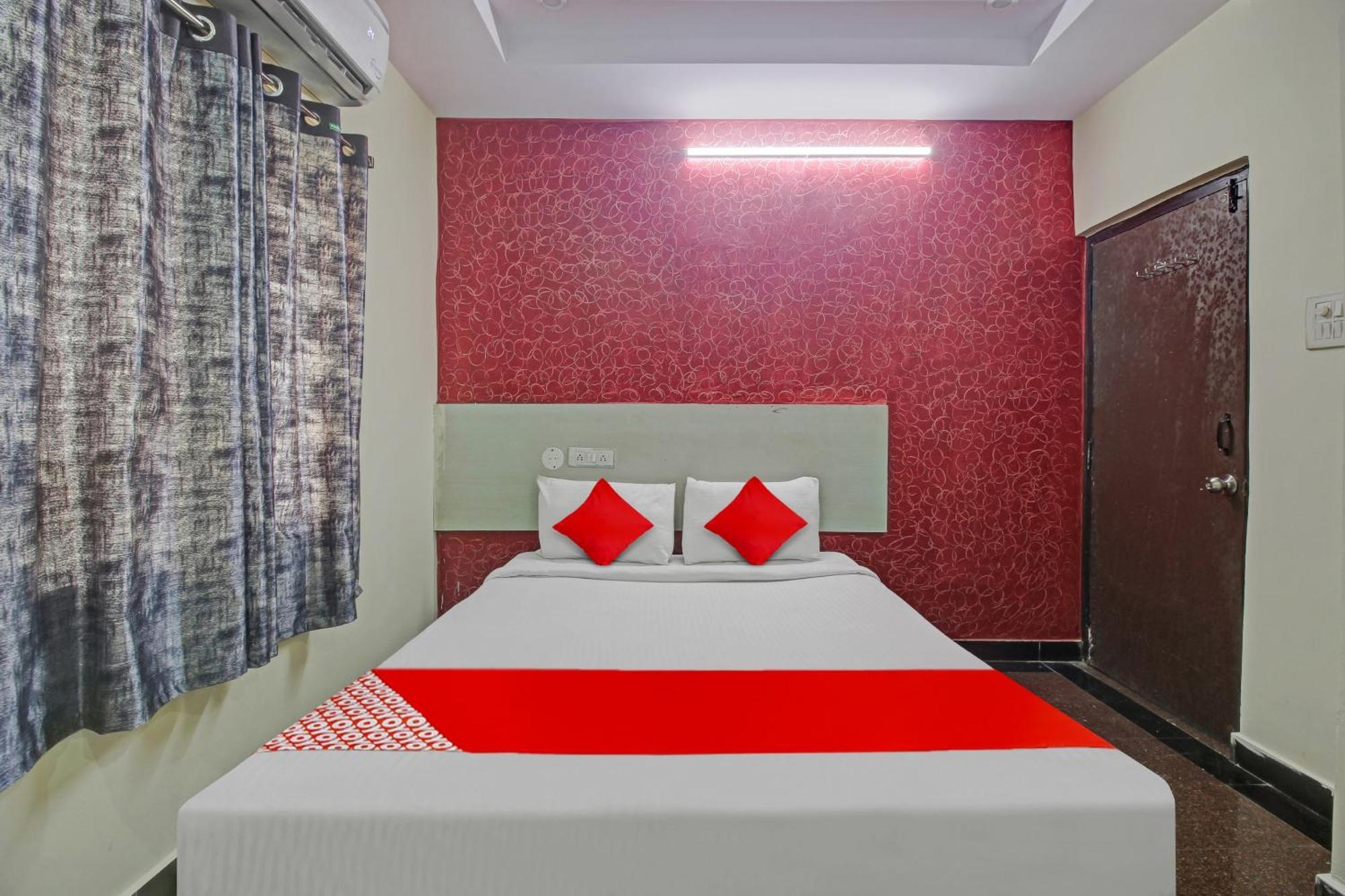 Hotel O Lavish Stay Sururnagar Buitenkant foto