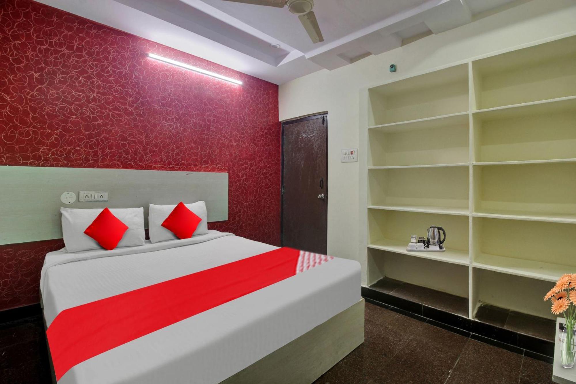 Hotel O Lavish Stay Sururnagar Buitenkant foto